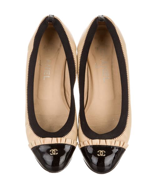 chanel fcream straw flat shoes|chanel flats size 9.